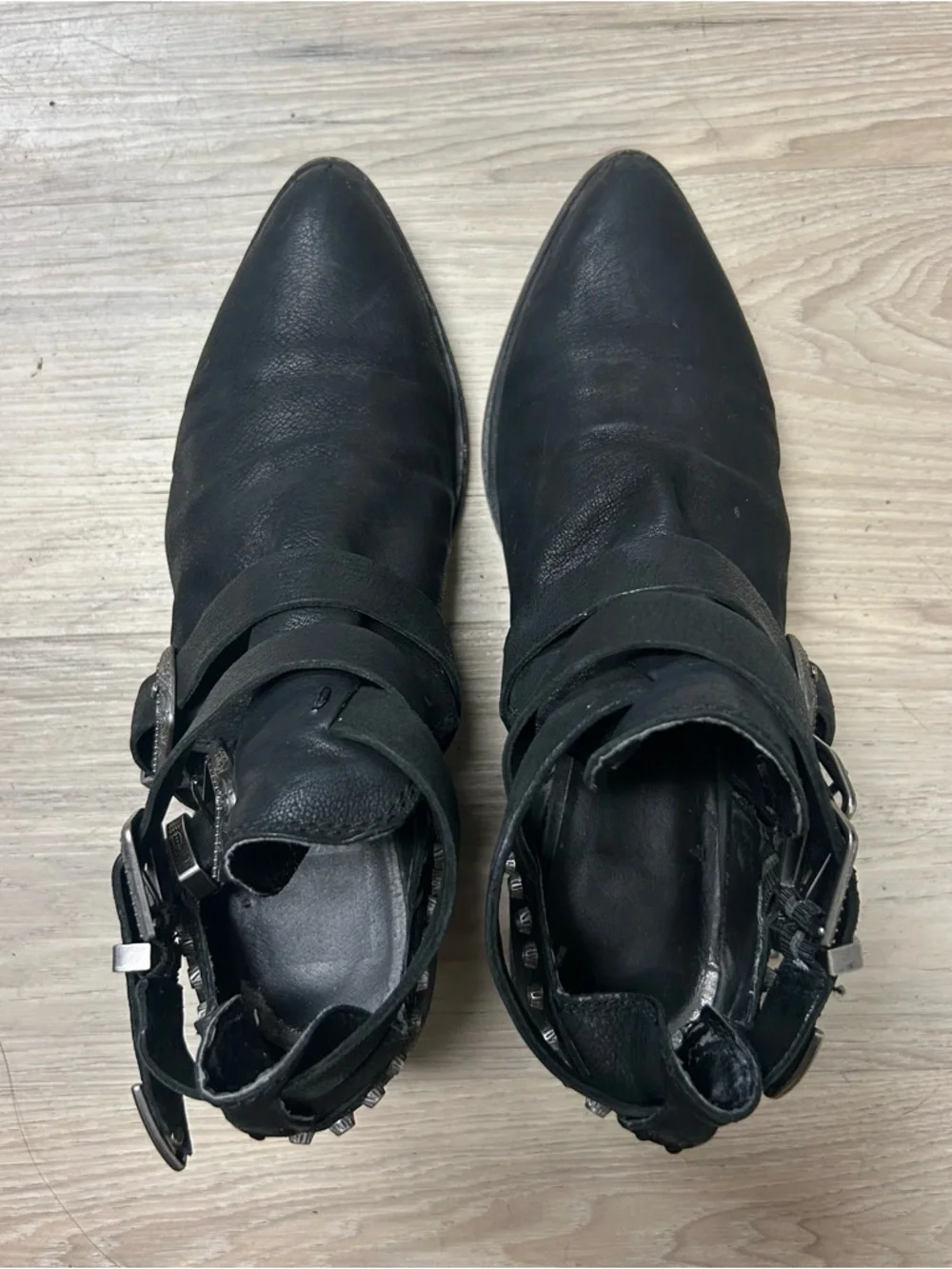 Dolce Vita Ankle Booties Women 9.5 Spur Cutout Studded Nubuck Black Leather Moto